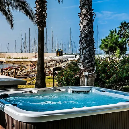 Aregai Aparthotel 4*